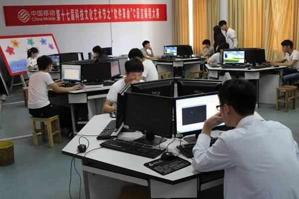 大學“單身率”最高的4個專業 男女比例失調，校園愛情去哪兒了？